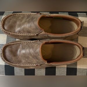 Twisted X Women 10 Brown Distressed Leather Loafers.